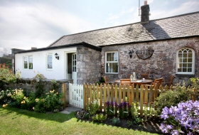 Pepperclose Cottage Garden, Bamburgh, Northumberland